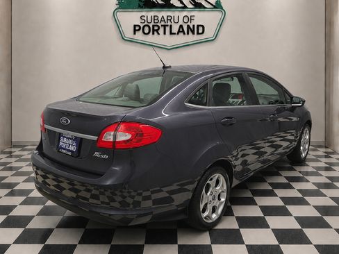 Used 2012 Ford Fiesta SEL FWD image 3