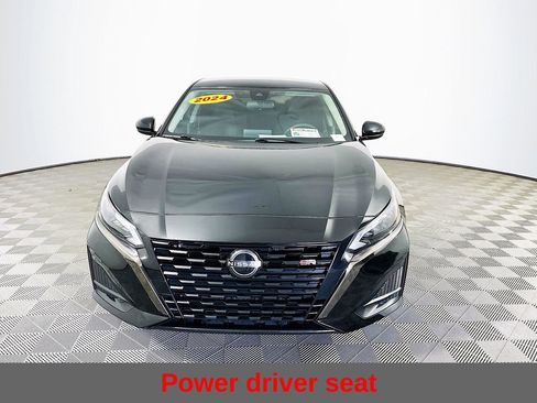 Certified 2024 Nissan Altima 2.5 SR FWD image 5