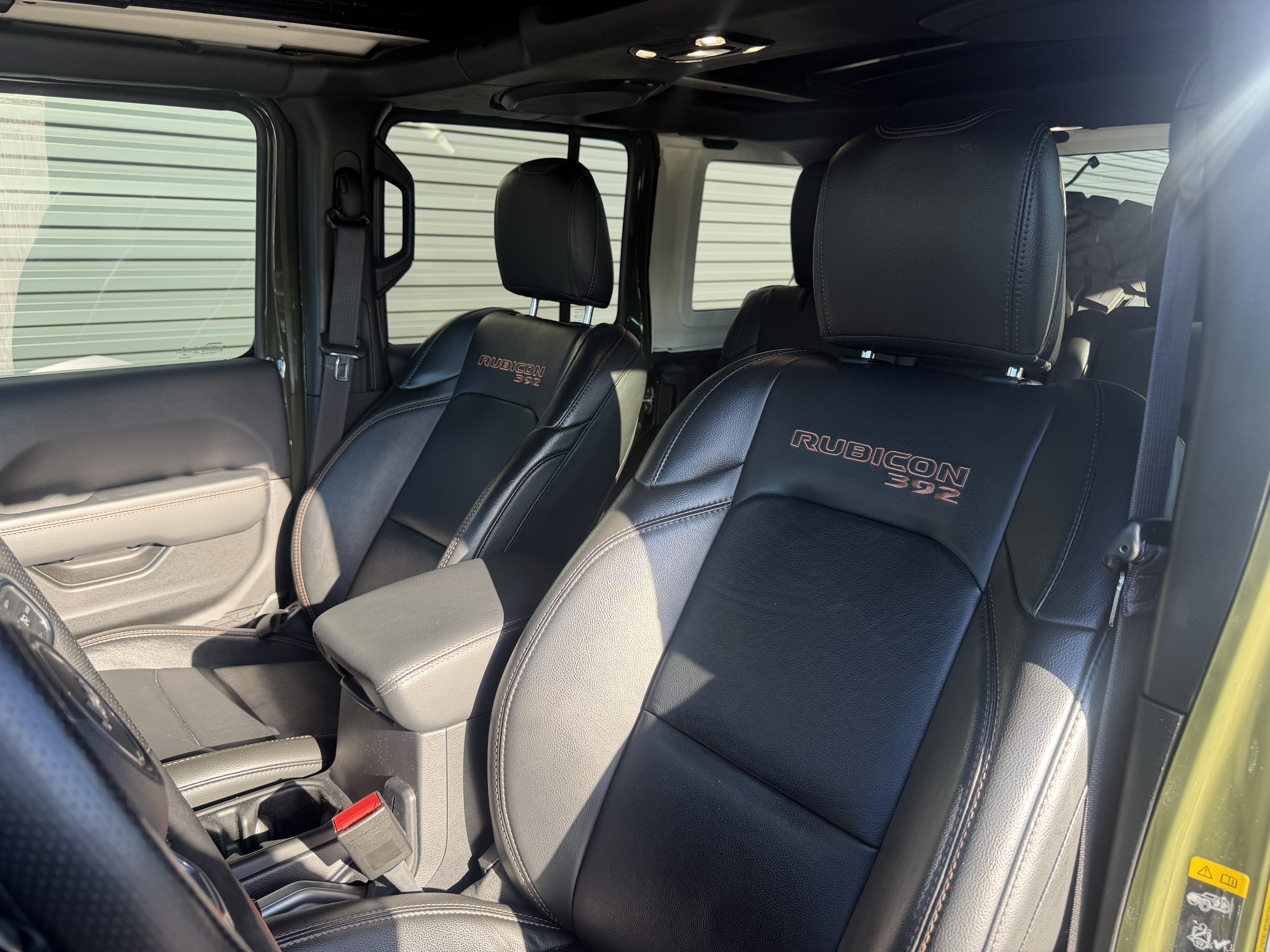 Used 2022 Jeep Wrangler Unlimited Rubicon AWD/4WD image 5