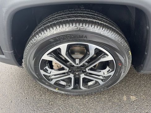 Certified 2022 Jeep Compass Limited image 29