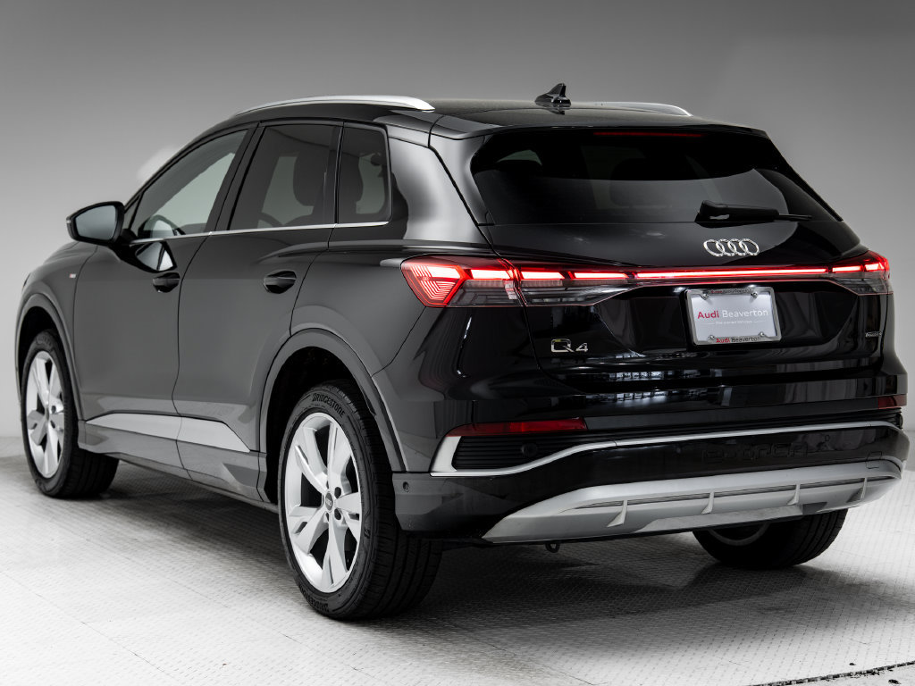 Used 2023 Audi Q4 e-tron Premium Plus w/ Premium Plus AWD/4WD image 3