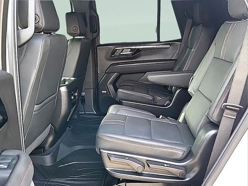 Used 2026 Chevrolet Tahoe RST w/ RST Capability Package AWD/4WD image 13