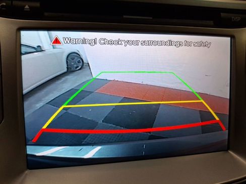 Used 2011 Hyundai Elantra GLS w/ Navigation Pkg 4 FWD image 23