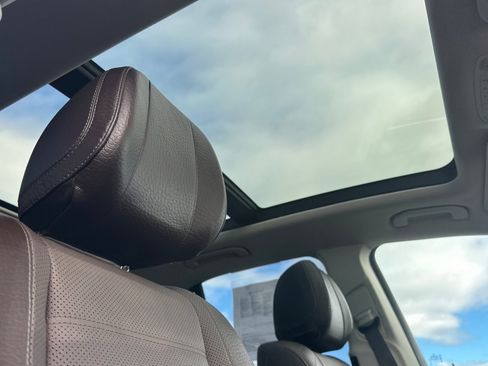 Certified 2020 Mercedes-Benz GLE 350 4MATIC image 17