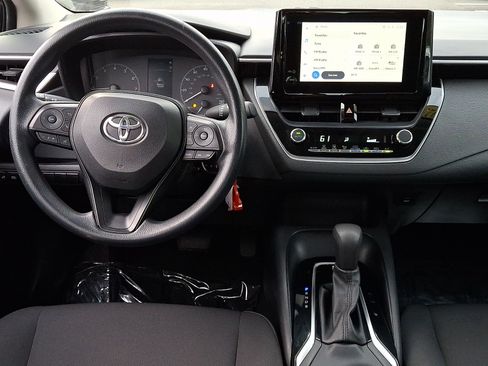 Used 2023 Toyota Corolla LE FWD image 12