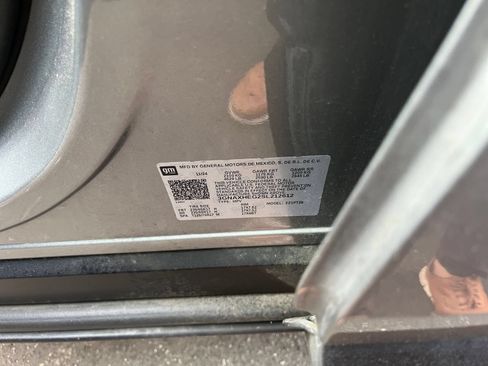 Used 2025 Chevrolet Equinox LT FWD image 31