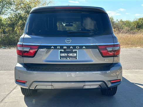 Used 2023 Nissan Armada SL w/ Captain's Chairs Package image 7