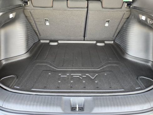 Used 2025 Honda HR-V Sport image 29