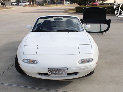 Used 1990 MAZDA MX-5 Miata image 5