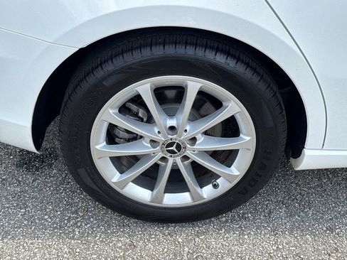 Used 2019 Mercedes-Benz A 220 4MATIC image 17