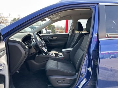 Certified 2020 Nissan Rogue SV image 19
