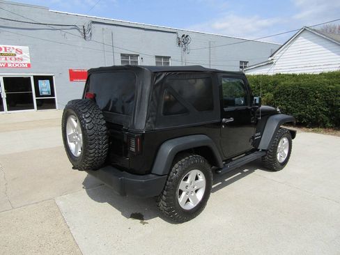 Used 2012 Jeep Wrangler Sport image 7