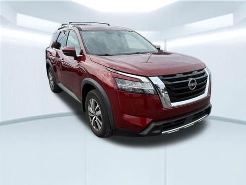 Used 2023 Nissan Pathfinder SL AWD/4WD image 4