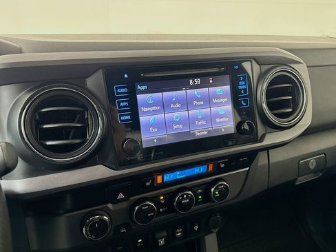 Used 2019 Toyota Tacoma TRD Off-Road w/ TRD Premium Off Road Package image 13