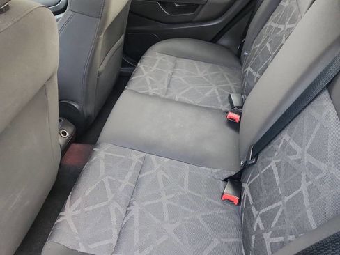 Used 2013 Ford Fiesta SE image 5