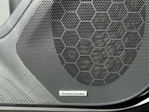 New 2025 Subaru Forester Limited image 18