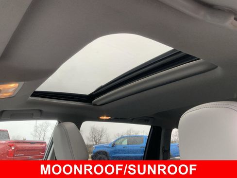 Used 2016 Toyota Highlander XLE image 4