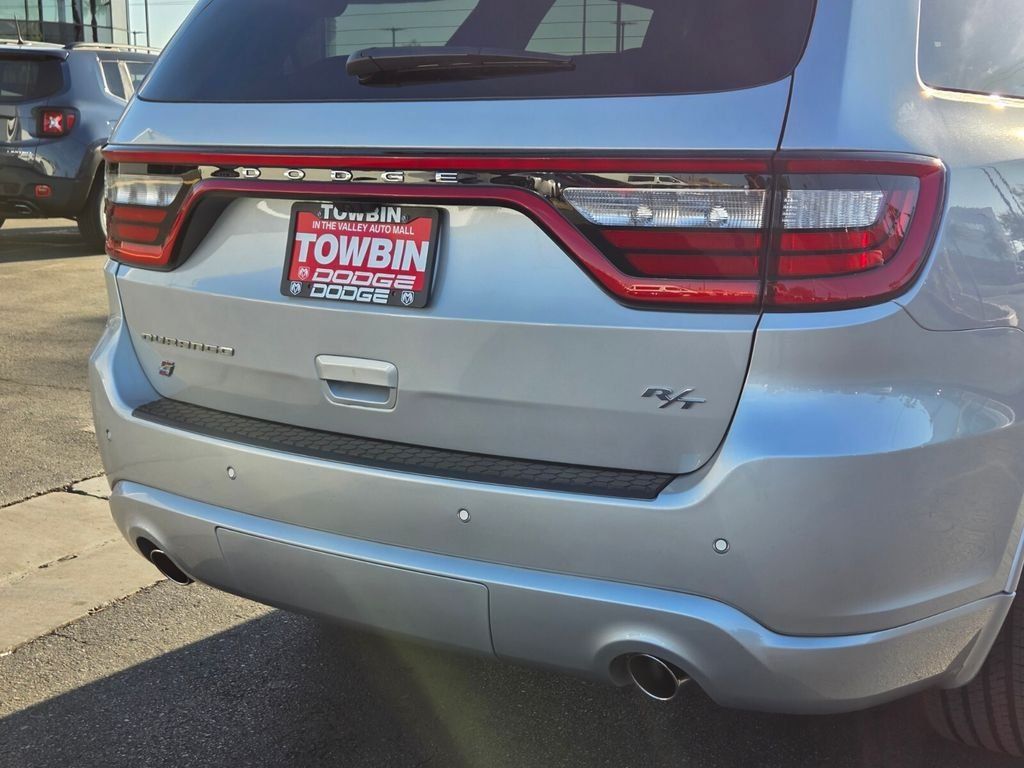 Used 2025 Dodge Durango R/T AWD/4WD image 5