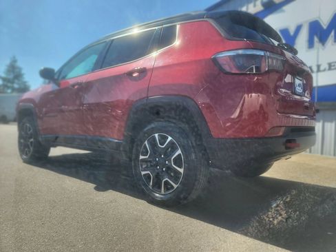 Used 2019 Jeep Compass Trailhawk AWD/4WD image 19