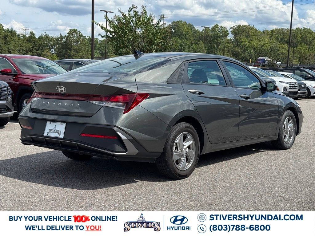 Certified 2026 Hyundai Elantra SE FWD image 12