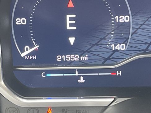 Used 2024 GMC Sierra 1500 Denali Ultimate image 8