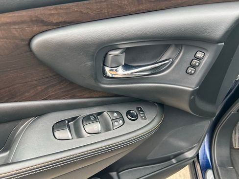 Used 2024 Nissan Murano Platinum image 16