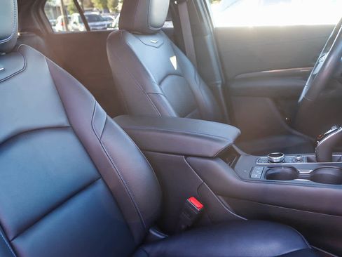 Used 2024 Cadillac XT4 Sport w/ Technology Package image 15