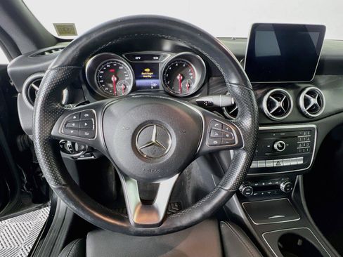 Used 2019 Mercedes-Benz CLA 250 4MATIC image 12