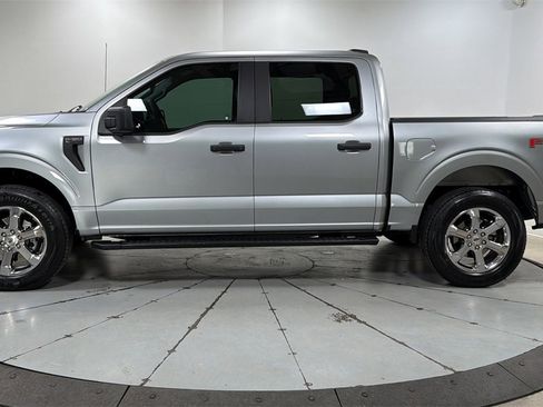 Used 2023 Ford F150 XL w/ Trailer Tow Package image 8