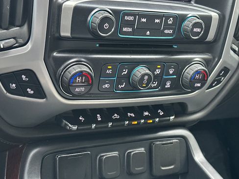 Used 2018 GMC Sierra 1500 SLT image 23