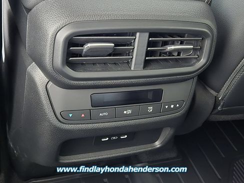 Certified 2025 Honda Pilot EX-L image 19