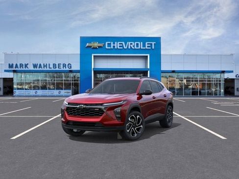 New 2026 Chevrolet Trax RS w/ Sunroof Package FWD image 8
