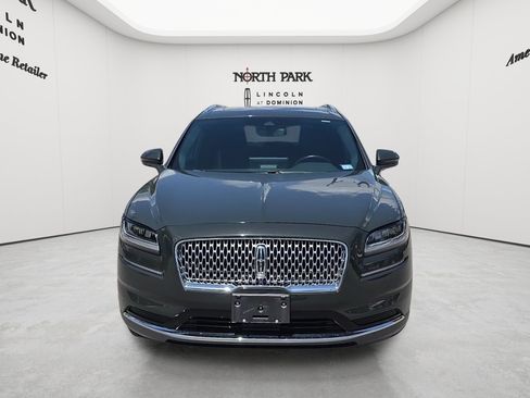 Used 2023 Lincoln Nautilus Reserve w/ Luxury Package AWD/4WD image 8