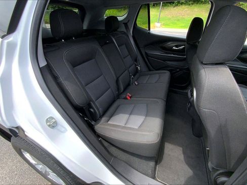 Used 2024 GMC Terrain SLE AWD/4WD image 25