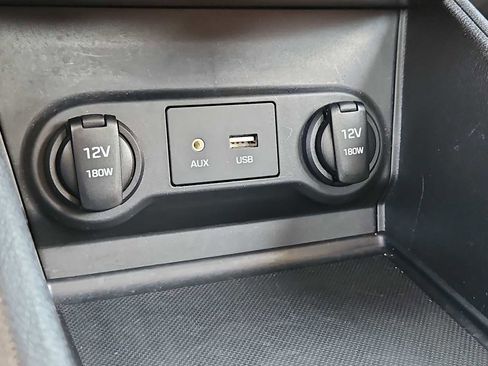Used 2020 Hyundai Accent SE FWD image 29