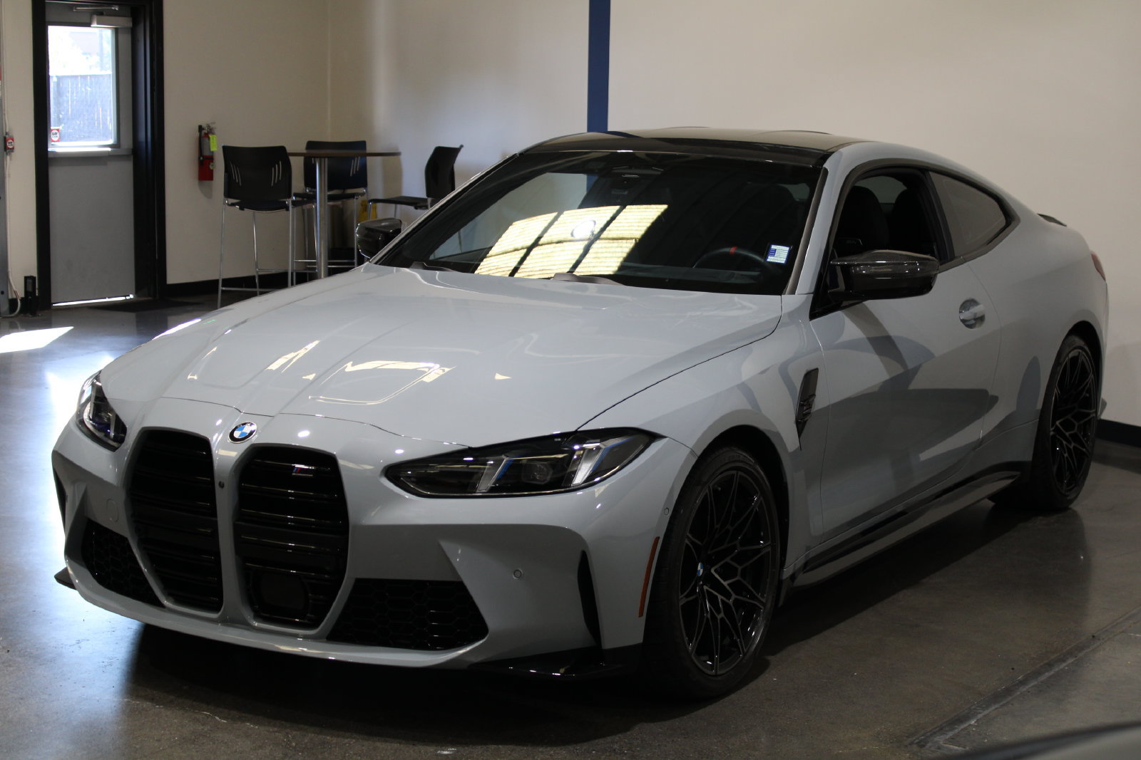 Used 2025 BMW M4 Competition RWD image 9
