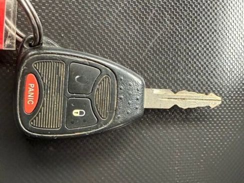 Used 2010 Jeep Wrangler Unlimited Sahara image 30