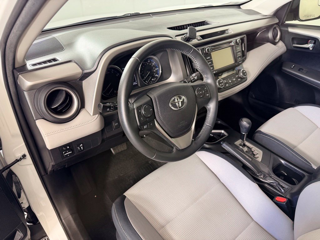 Used 2016 Toyota RAV4 XLE FWD image 29