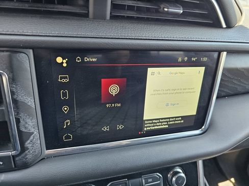 Used 2024 GMC Yukon Denali RWD image 32