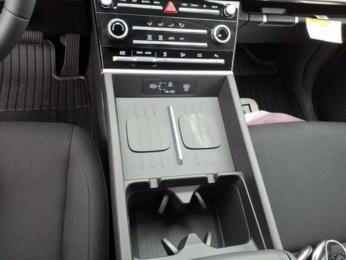 New 2026 Hyundai Santa Fe SE image 13