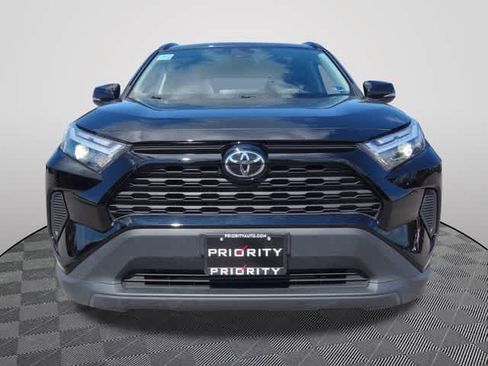 Used 2024 Toyota RAV4 XLE AWD/4WD image 5
