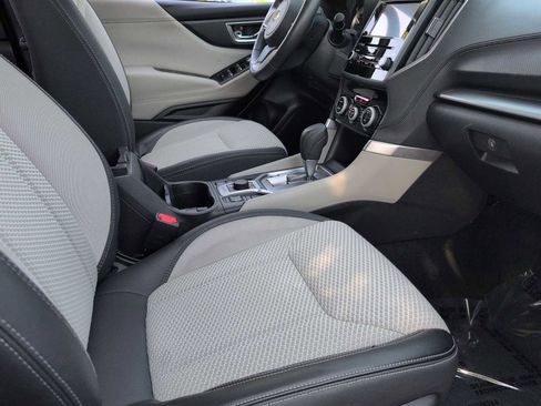 Used 2020 Subaru Forester Premium AWD/4WD image 19