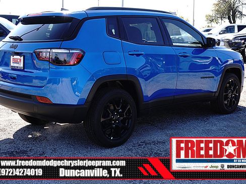 New 2026 Jeep Compass Latitude image 5