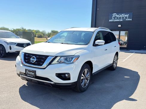 Used 2020 Nissan Pathfinder SV AWD/4WD image 1