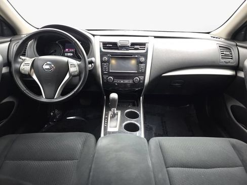 Used 2014 Nissan Altima 2.5 SV w/ Convenience Package FWD image 13