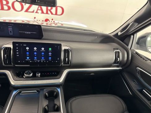 New 2025 Ford Expedition Platinum w/ Stealth Appearance Package image 12