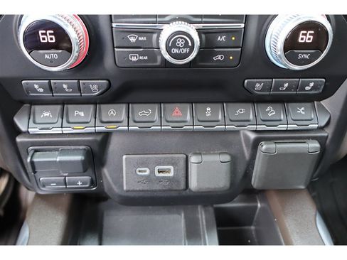 Used 2020 GMC Sierra 1500 Denali w/ Denali Ultimate Package AWD/4WD image 39