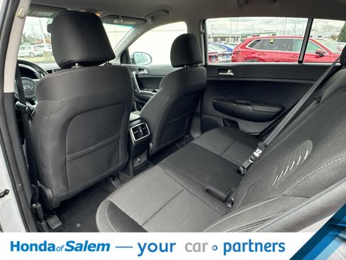 Used 2018 Kia Sportage LX AWD/4WD image 11