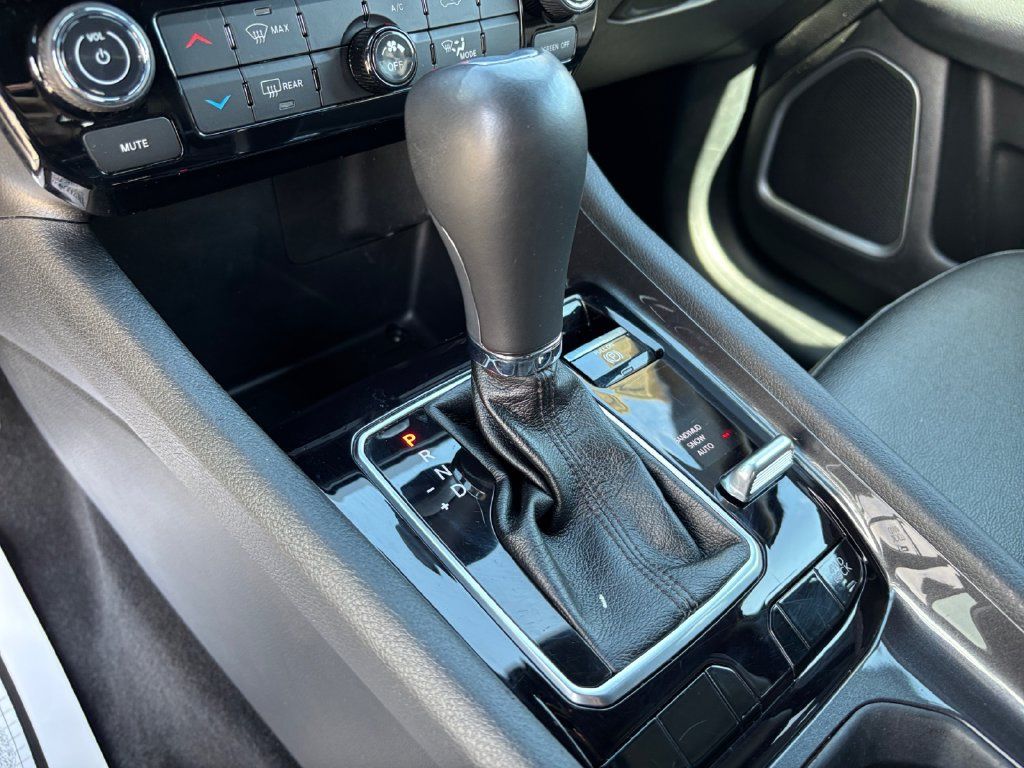 Used 2024 Jeep Compass Latitude AWD/4WD image 28