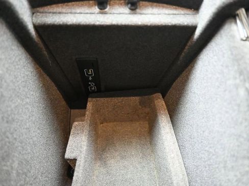 Used 2016 Mercedes-Benz GLE 350 image 4